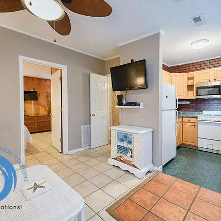 Cherry Grove Beach Bungalow #2 Villa